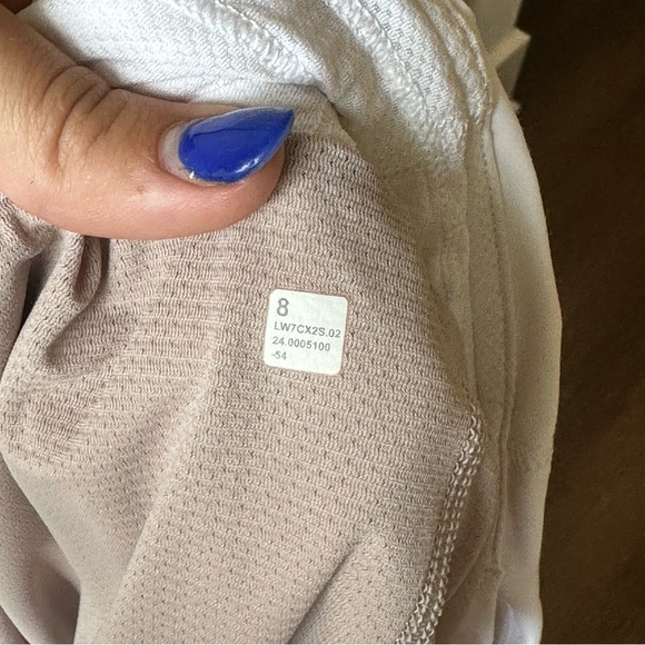 Lululemon Fast and Free 3” shorts - Picture 4 of 6